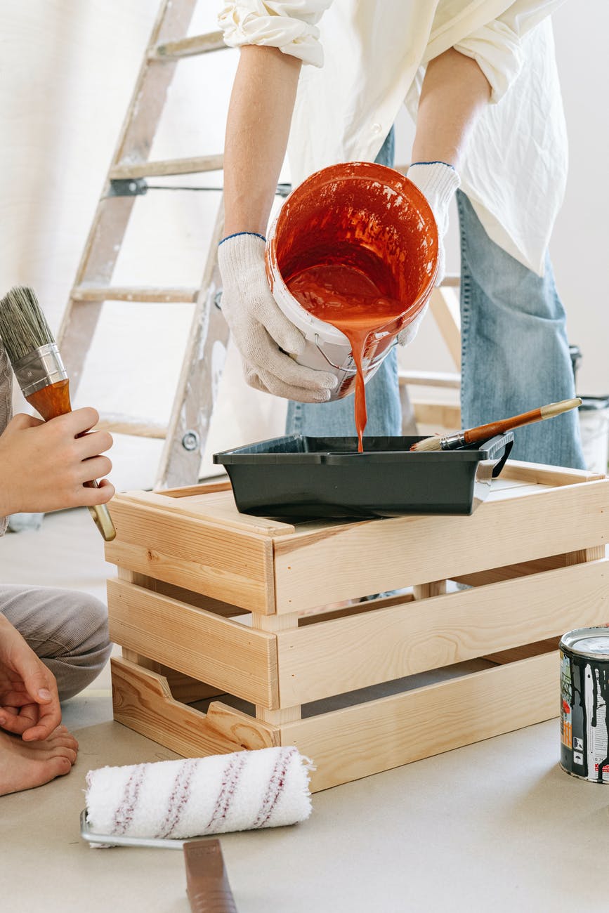 How to Start a Career in the Painting Industry